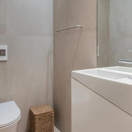 3bdr Upscale By Lovelystay Daire